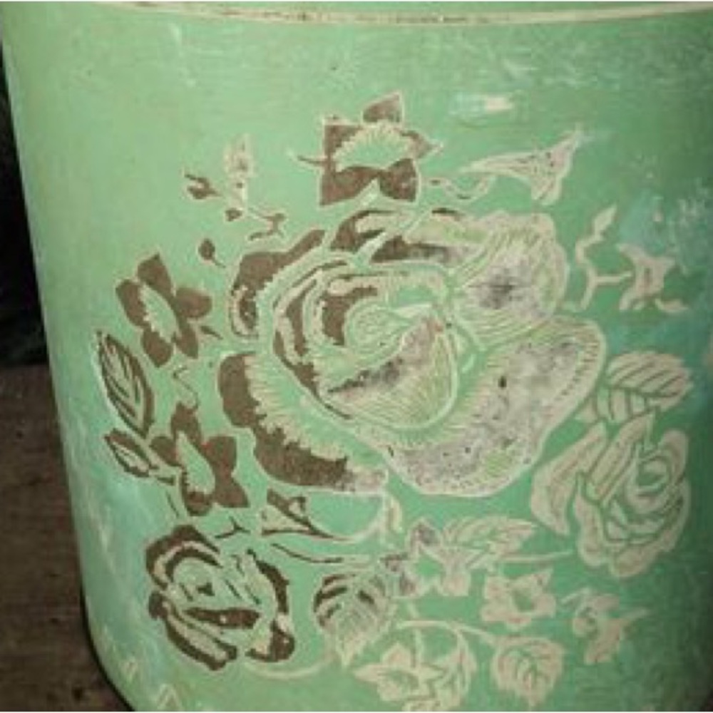 Vintage tin canister set of 4 with lids - Picture 2 of 5